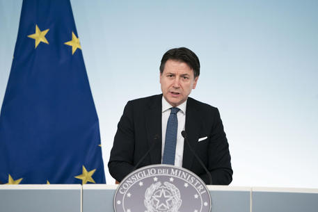 KORONAVIRUSI NË ITALI/ Kryeministri Giuseppe Conte: Nëse të gjithë i respektojmë rregullat, vendi do ta fitojë luftën me epideminë