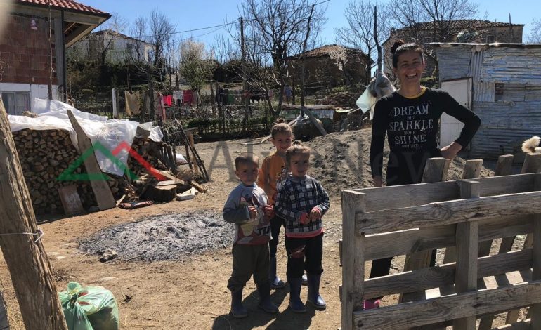 KORONAVIRUSI NË SHQIPËRI/ Bashkia e Klosit lumturon familjet në nevojë. Shpërndan ushqime dhe… (FOTO)