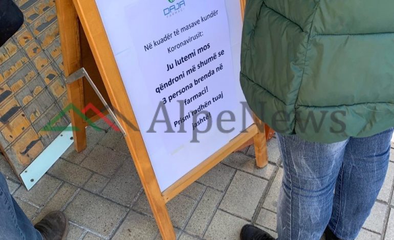 FOTOLAJM/ Ja rregulli që vendos kjo farmaci në Tiranë