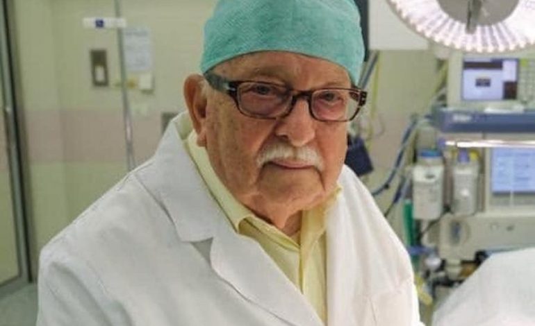 PO BËN XHIRON E RRJETIT/ Çfarë tha mjeku italian 85 vjeç pasi u RIKTHYE në punë