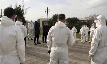 “ZOTI JU BEKOFTË”/ Rama poston pamjet. 30 mjekët shqiptarë nisen drejt Italisë