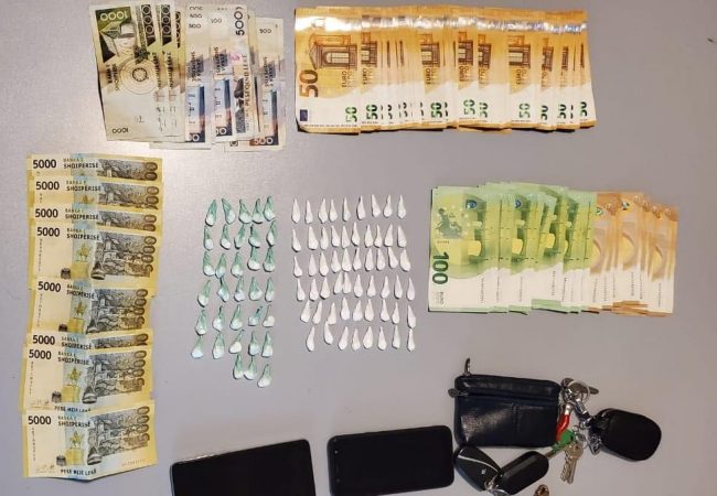 FINALIZOHET OPERACIONI “START 1”/ Arrestohet shpërndarësi i kokainës në Durrës, policia i gjen në banesë…