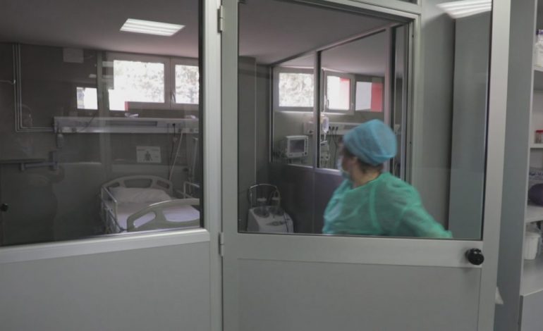 KORONAVIRUSI/ Shënohet viktima e parë nga epidemia, ndërron jetë e moshuara në Durrës