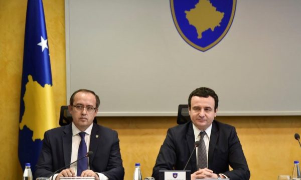 KOSOVË/ Hoti: Programi që u miratua sot në Qeveri reflekton plotësisht marrëveshjen për koalicionin