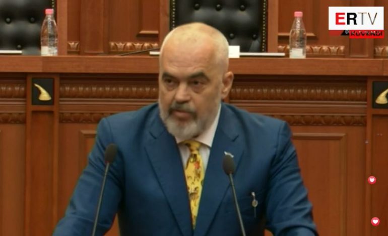 “KEMI HAPUR KUFINJTË DHE PËR TË HUAJT”/ Rama: 420 euro nëse doni të punoni në rindërtim!