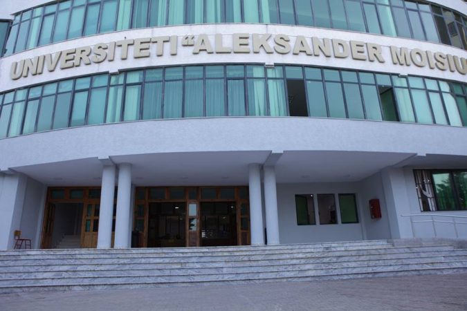 PASOJAT E KORONAVIRUSIT/ Nis mësimi online edhe nëpër universitete (VIDEO)