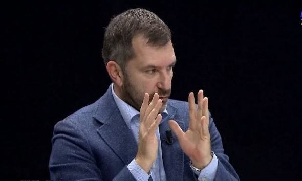 “O GUNGAÇ NGA MENDJA”/ Andi Bushati i kthehet Halil Matoshit: Ke punuar shumë kohë si çirak i një bodigardi