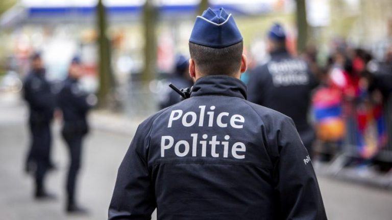 KLANDESTINËT SHQIPTARË ME KAMION NGA BELGJIKA/ Shkatërrohet rrjeti i trafikantëve, 13 të arrestuar në 5 shtete