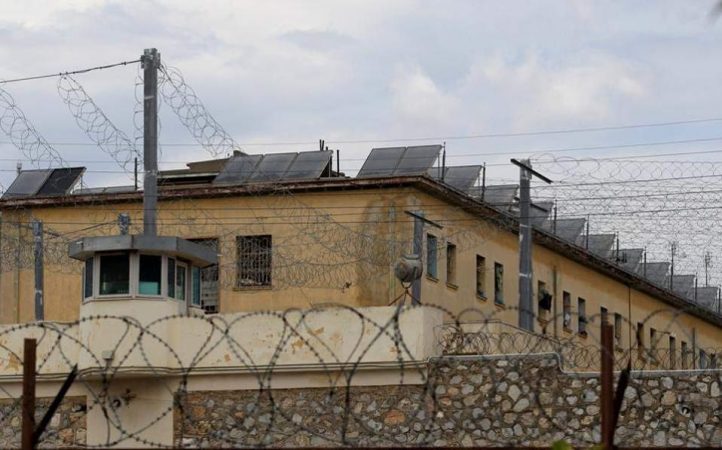 U ARRATIS NGA BURGU NË KORIDHALOS NË 2003/ Kapet pas 17 vitesh në arrati 48-vjeçari shqiptar