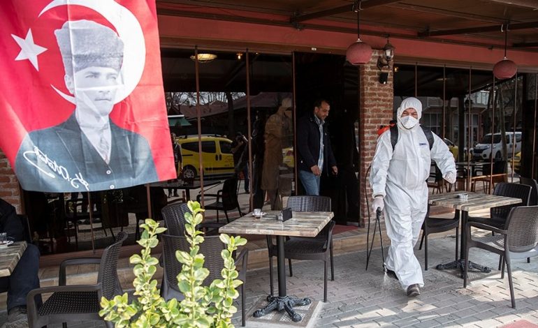 KORONAVIRUSI NË TURQI/ Rritet bilanci, 21 të vdekur dhe 947 të infektuar nga COVID-19
