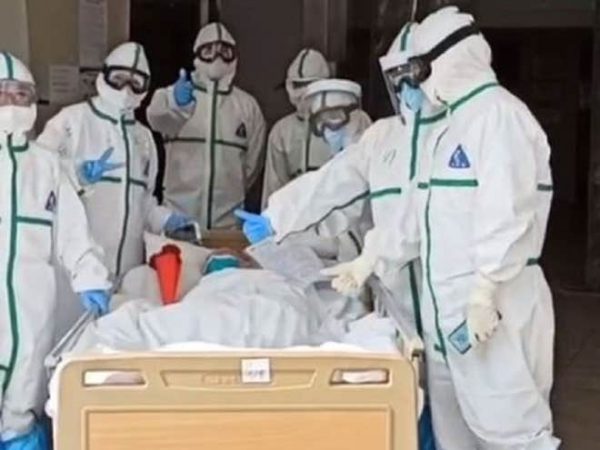 KORONAVIRUSI/ 103-vjeçarja në Kinë i shpëton epidemisë