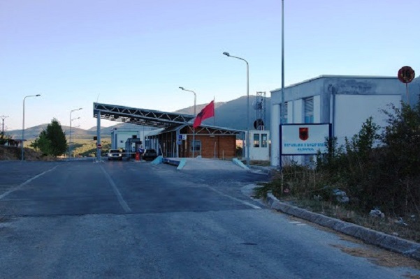 KORONAVIRUSI/ Dyshimet për një të infektuar me COVID-19. Vetëkarantinohen punonjësit e doganës dhe stafi mjekësor