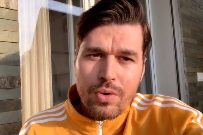 “KORONAVIRUSI MUND TË JETË NJË KUJTIM I KEQ”/ Rama shpërndan VIDEON e këngëtarit me një mesazh të fortë