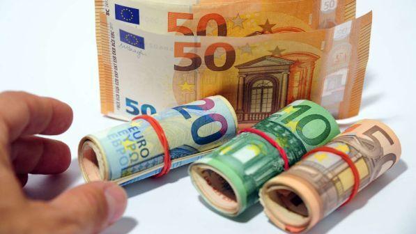 KORONAVIRUSI/ Euro arrin në nivelin më të lartë në 5 muaj, kërcen dhe dollari