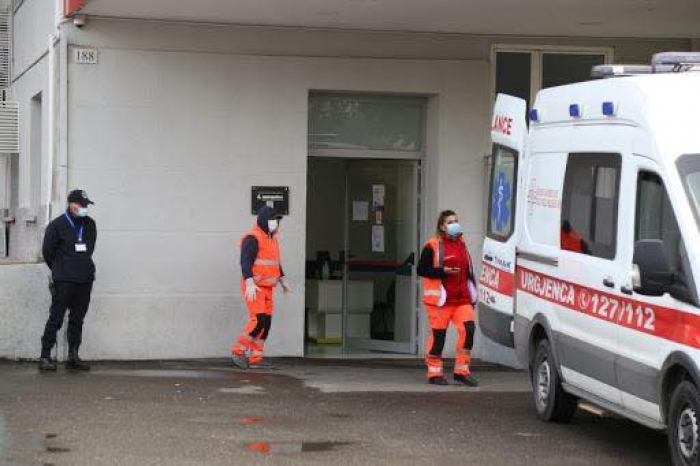 KORONAVIRUSI/ Pas mjekut Koraqi, tre kryeinfermierë të Spitalit Infektiv pozitiv me COVID-19 (36 NË TOTAL)