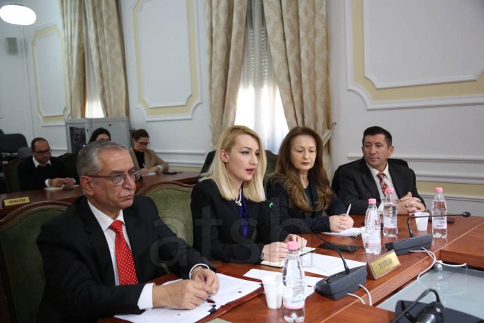 KORONAVIRUSI/ Kuko: Kujdes fake news, referojuni vetëm kanaleve zyrtare. Një tufë gjallesash…