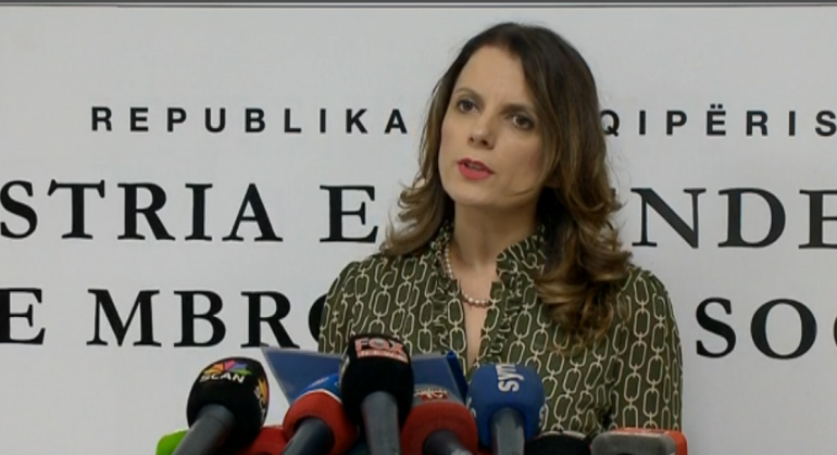 KORONAVIRUSI/ Ministria e Shëndetësisë: Shqipëria e paprekur, masa të shtuara në pikat kufitare