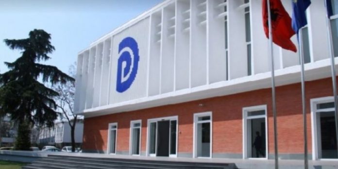 VENDI NË SHTET RRETHIM/ PD e shqetëson… telefonata e Ramës