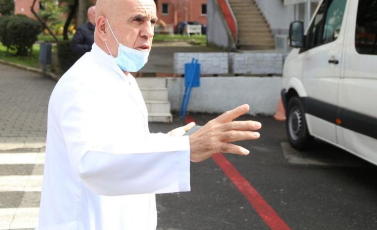 “SHTETRRETHIMI” KUNDËR KORONAVIRUSIT/ Mjeku tërheq vëmendjen: Kujdes, qytetarët po bëjnë të njëjtin gabim të rëndë si Italia