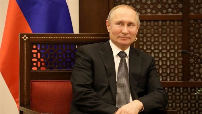 KORONAVIRUSI/ Një anëtar i stafit të administratës së Putin, pozitiv me COVID-19. Shkon në 1,036 numri i të prekurve