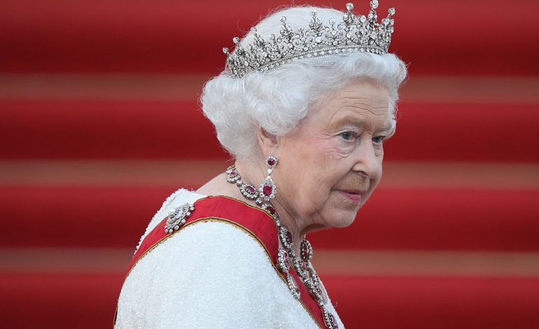 KORONAVIRUSI/ Mbretëresha Elisabeth II: Po hyjmë në një periudhë shqetësimi dhe pasigurie të madhe