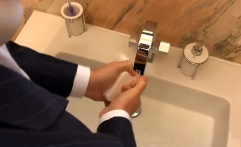 LAN DUART NË KRYEMINISTRI/ Rama: S’ka takimi jo më afër se dy metra. Duhet t’i ruhemi puthjes nga korona