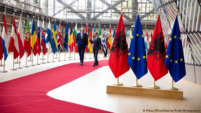 ÇELJA E NEGOCIATAVE/ Komisioni Europian, “dritë jeshile” për Shqipërinë e MV: Rezultate të prekshme, janë gati