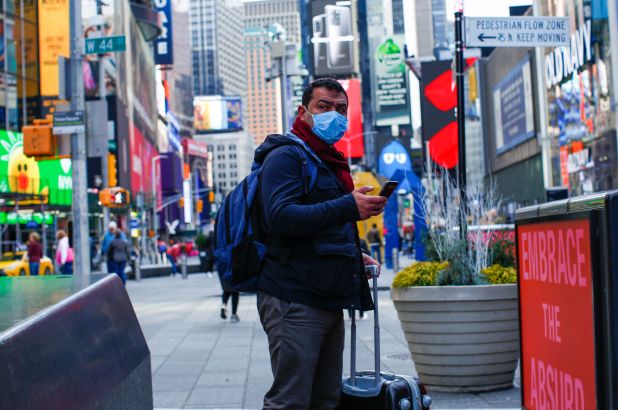 KORONAVIRUSI/ New York Times paralajmëron: New Yorku mund të jetë më keq se Wuhani apo Lombardia