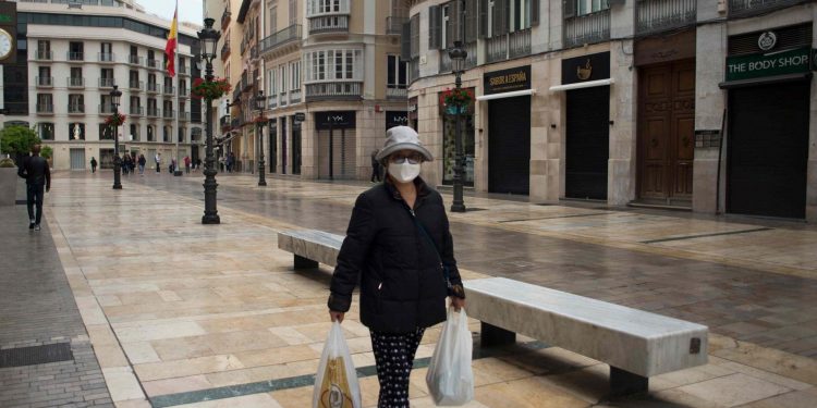 SITUATË E RËNDË NË SPANJË/ 19 të moshuarit në një azil infektohen nga koronavirusi dhe vdesin të gjithë