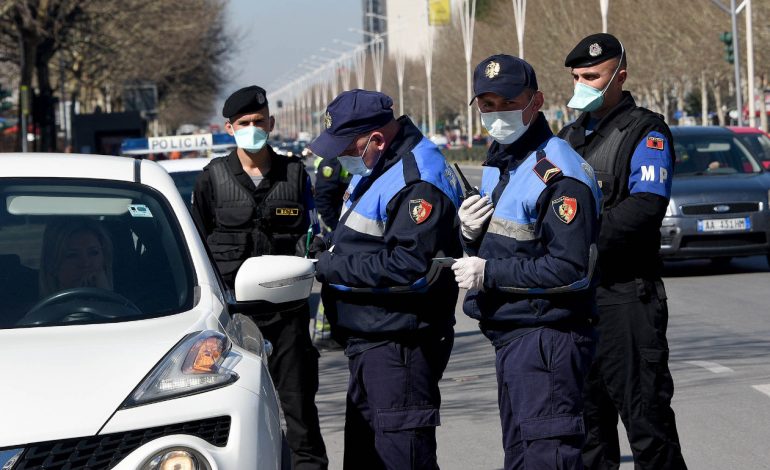 NGA NESËR FILLON “SHTETRRETHIMI”/ Policia njofton se çfarë automjetesh lejohen të lëvizin