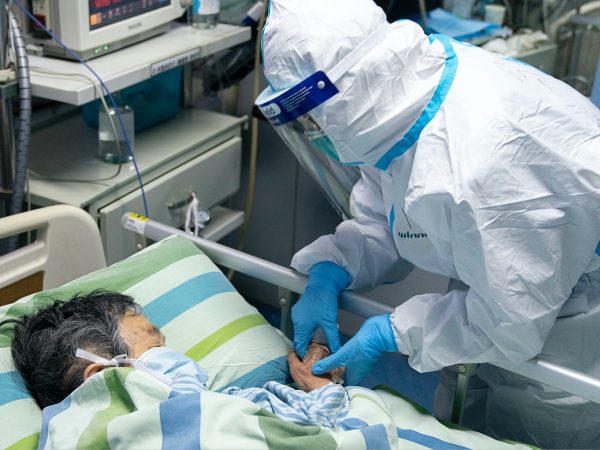 KINA ME 80 MIJË PERSONA TË PREKUR NG AKORONAVIRUS/ Më shumë se gjysma e tyre të shëruar