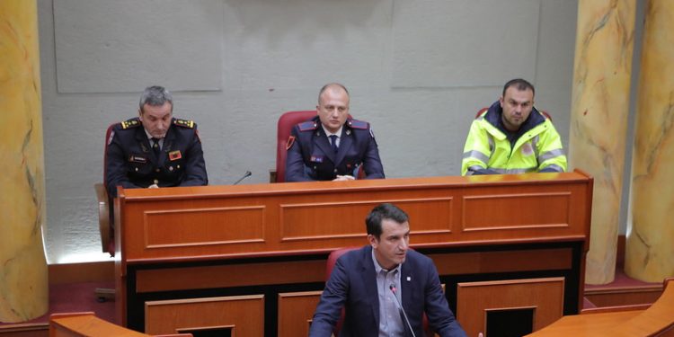 KORONAVIRUSI/ Veliaj: Ja si do dezinfektohen pallatet e vjetra që nuk kanë ende një administrator