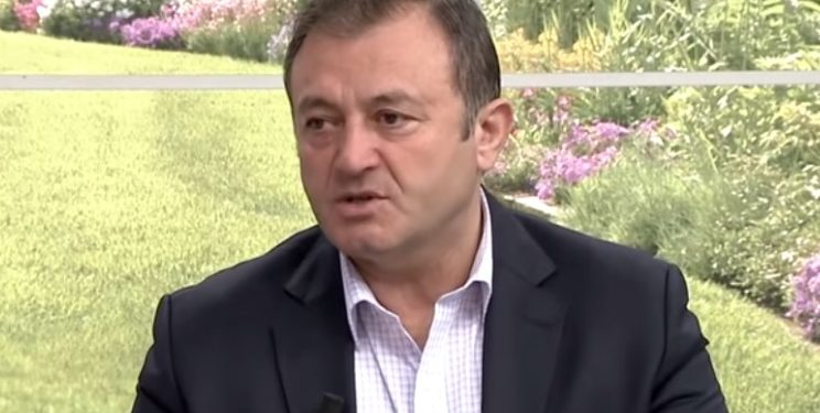 “HUDHRA, QEPË DHE…”/ Specialsiti i bimëve mjekësore jep këshilla si ta luftoni KORONAVIRUSIN në kushte shtëpie
