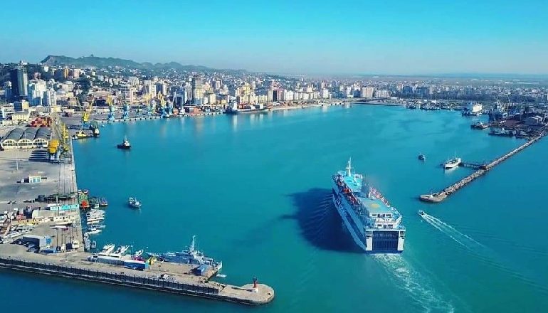 KORONAVIRUSI/ Të bllokuar prej katër javësh, kthehen në atdhe 35 detarë shqiptarë dhe dy kosovarë
