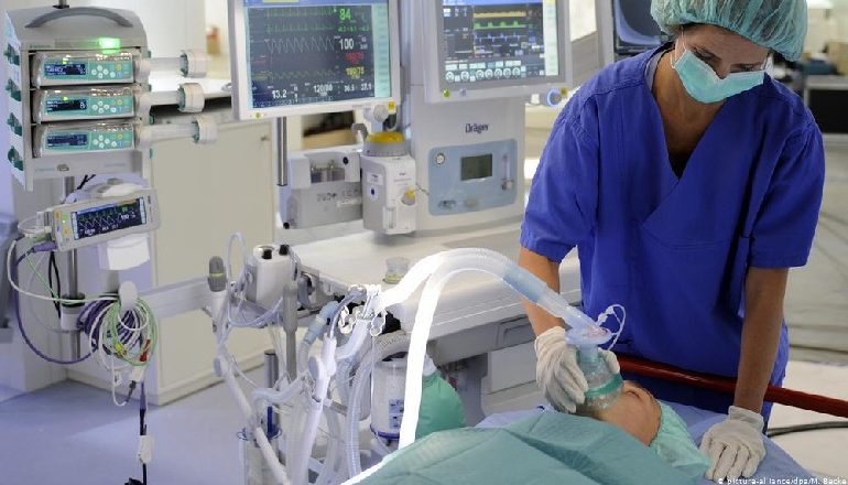 KORONAVIRUSI/ Mbretëria e Bashkuar merr 300 ventilatorë nga Kina për trajtimin e të infektuarve me COVID-19