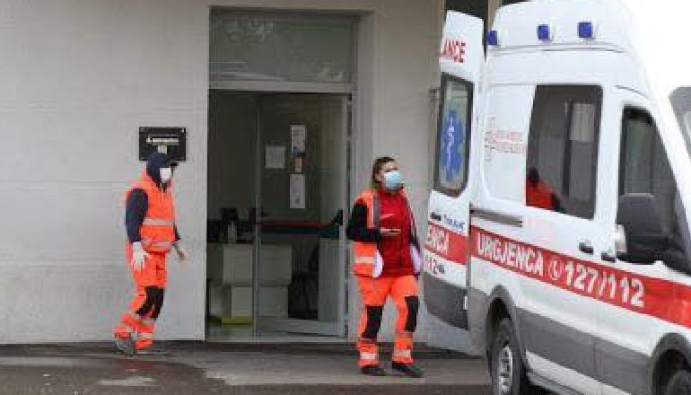 KORONAVIRUSI/ Vatra e nxehtë e fasonerisë në Krujë, infektohen edhe 5 gra në Kurbin