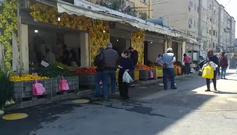ZGJATJA E ORARIT DERI NË 17:30/ Ja çfarë po ndodh tek tregu i Kombinatit