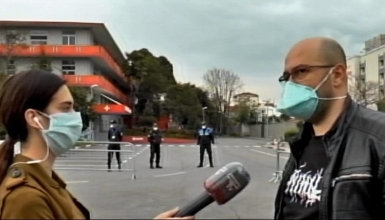 “NUK E IMAGJINON DOT NJERI”/ Rrëfimi i infermierit të pacientëve me COVID-19: Një ambienti i mbyllur e gri…i përkëdhelim dorën e ballin