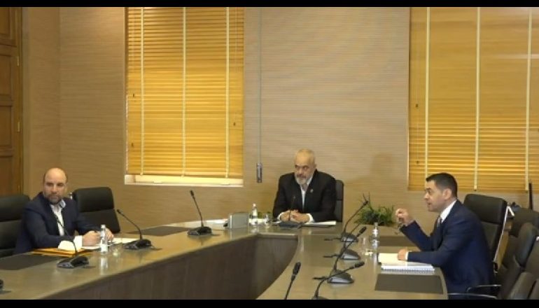 “40 SHKOLLA TË REJA NË 1 NËNTOR”! Rama: Me kapacitete online edhe për mësim nga shtëpia si pasojë e COVID-it