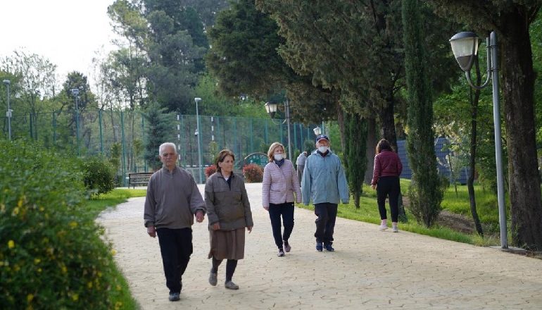 LEJA PËR DALJE E TË MOSHUARVE/ Rama: Sa shumë borxhe për ta sot e gjithmonë