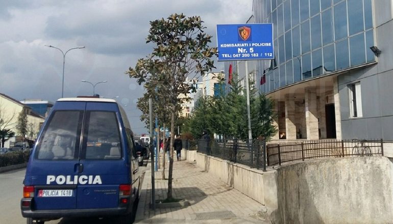 E RËNDË NË KAMËZ/ 3-vjeçari dhunohet nga partneri i së ëmës, ndodhet në spital nën kujdesin e mjekëve