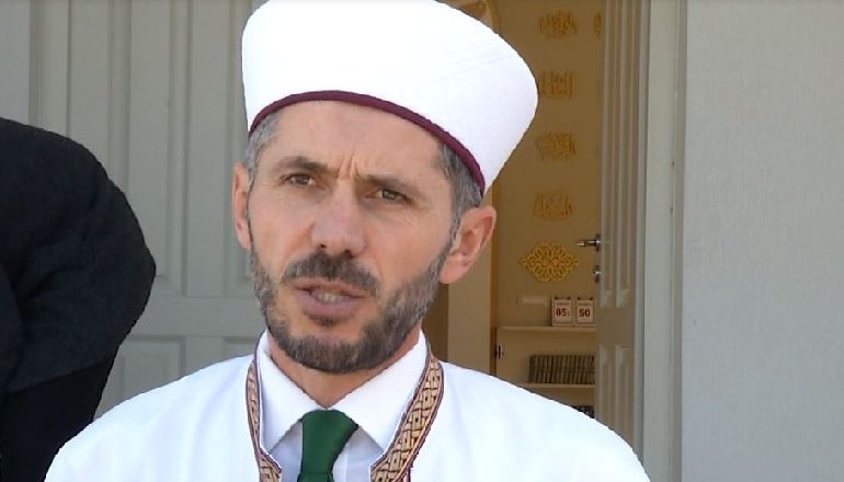 E TRISHTË/ Gjatë muajit të Ramazanit për ish-myftiun Ylli Gurra, i ndahet nga jeta njeriu i dashur