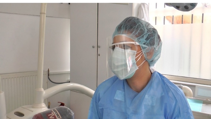 KLINIKAT DENTARE TË MBYLLURA GJATË COVID-19 OSE…/ Por ja ku të drejtohen qytetarët për urgjencat (VIDEO)