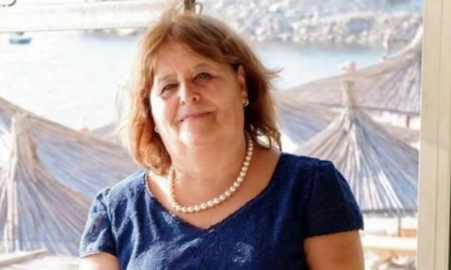 E TRISHTË/ Koronavirusi i merr jetën mësueses nga Golemi, i infektuar edhe bashkëshorti