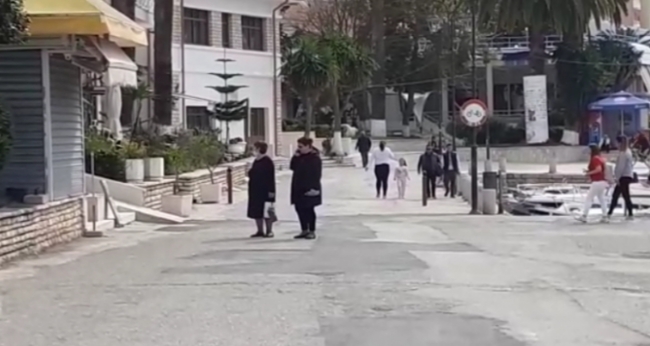 COVID-19/ Në Sarandë 6 persona rezultojnë negativë, merren tamponët për 8 pjesëtarë të ekuipazhit të linjës Sarandë-Korfuz