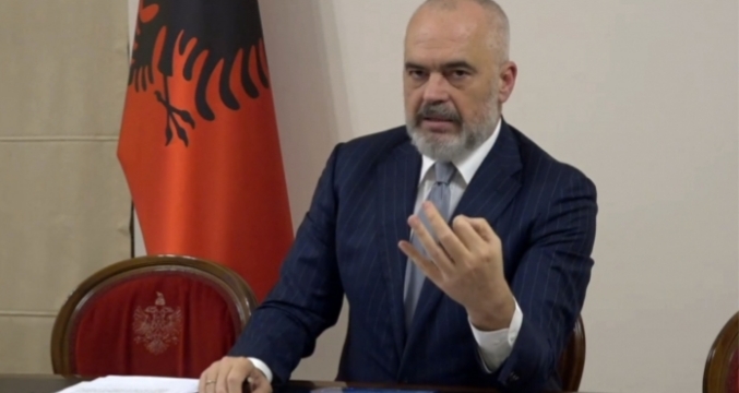 “RADHËN E DALJEVE BËJE ME ALFABET”/ Rama i kthehet këngëtarit: Humor kaps
