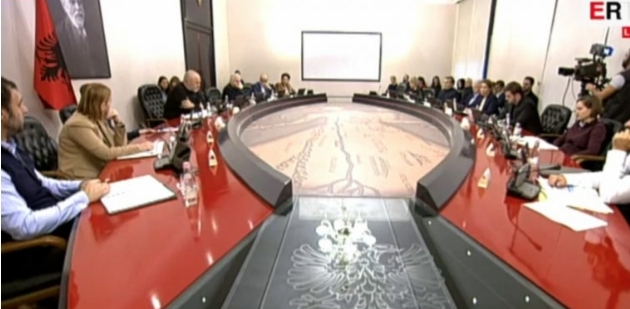 SHQIPËRIA PËRBALLË COVID-19/ Qeveria propozon shtyrjen e gjendjes së fatkeqësisë natyrore deri më 23 qershor