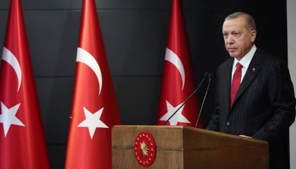 COVID-19/ Erdogan shtrëngon masat në Turqi, vendi do të izolohet për 4 ditë