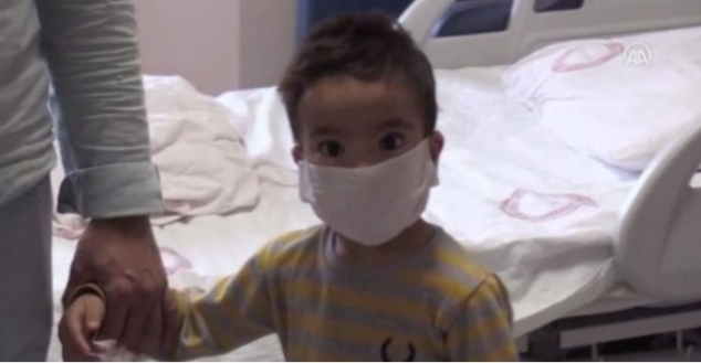 NDODH MREKULLIA/ Pas disa ditësh në respirator, 3-vjeçar fiton betejën me koronavirusin