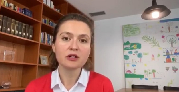 KORONAVIRUSI/ Besa Shahini: Në fund të prillit vendimi për shkollat, kemi gati dy skenare